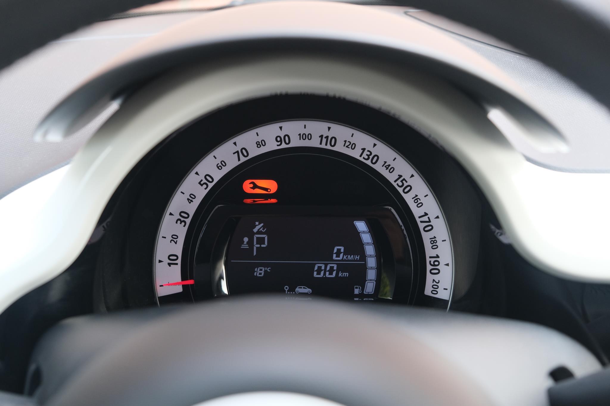 Renault Twingo 0.9 TCe 95pk EDC Intens Renault Twingo 0.9 TCe 95pk Aut. Intens | Apple CarPlay | Airco | Camera | Cruise | PDC afbeelding 12