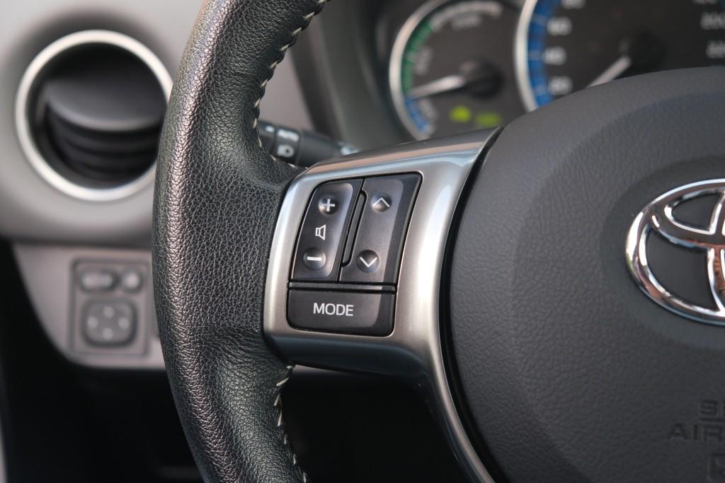 Toyota Yaris 1.5 Hybrid 75pk CVT Dynamic | Climate | Cruise | Keyless | 16" velgen afbeelding 9