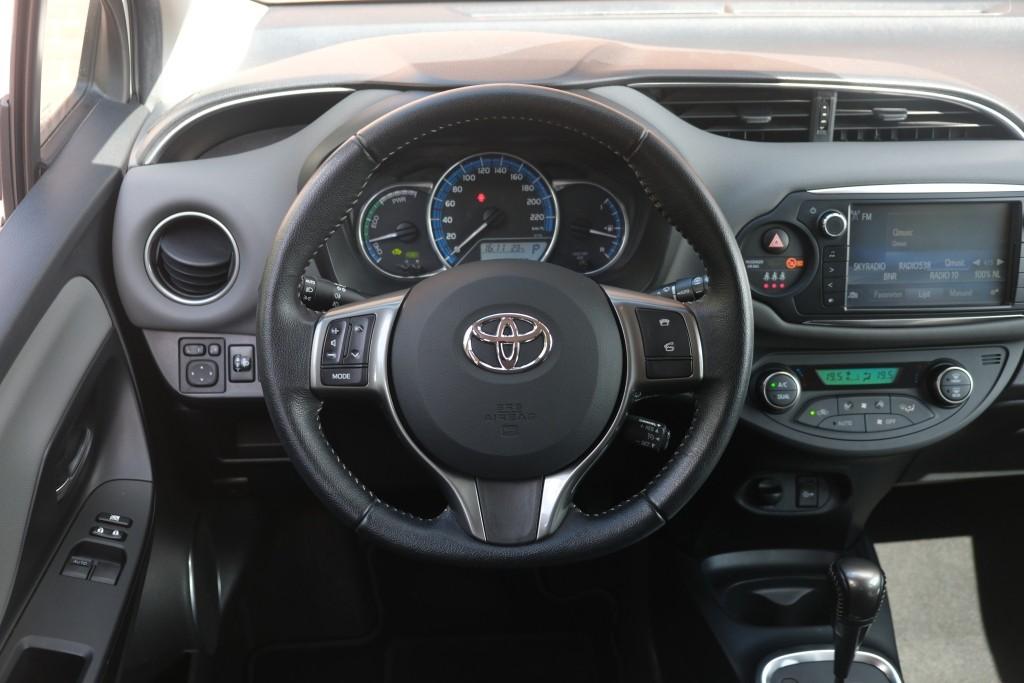 Toyota Yaris 1.5 Hybrid 75pk CVT Dynamic | Climate | Cruise | Keyless | 16" velgen afbeelding 14