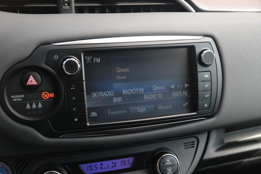 Toyota Yaris 1.5 Hybrid 75pk CVT Dynamic | Climate | Cruise | Keyless | 16" velgen afbeelding 16