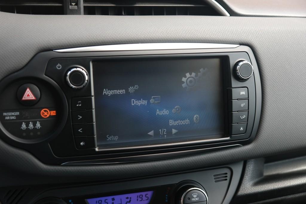 Toyota Yaris 1.5 Hybrid 75pk CVT Dynamic | Climate | Cruise | Keyless | 16" velgen afbeelding 17