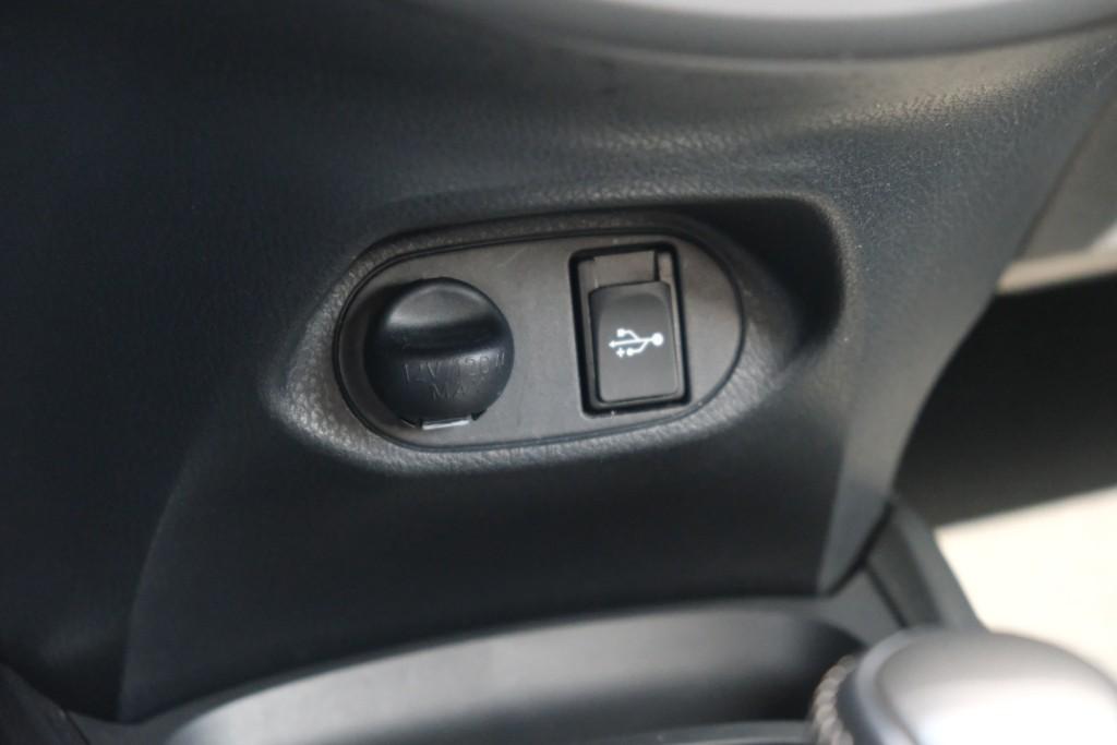 Toyota Yaris 1.5 Hybrid 75pk CVT Dynamic | Climate | Cruise | Keyless | 16" velgen afbeelding 21