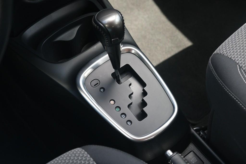 Toyota Yaris 1.5 Hybrid 75pk CVT Dynamic | Climate | Cruise | Keyless | 16" velgen afbeelding 22