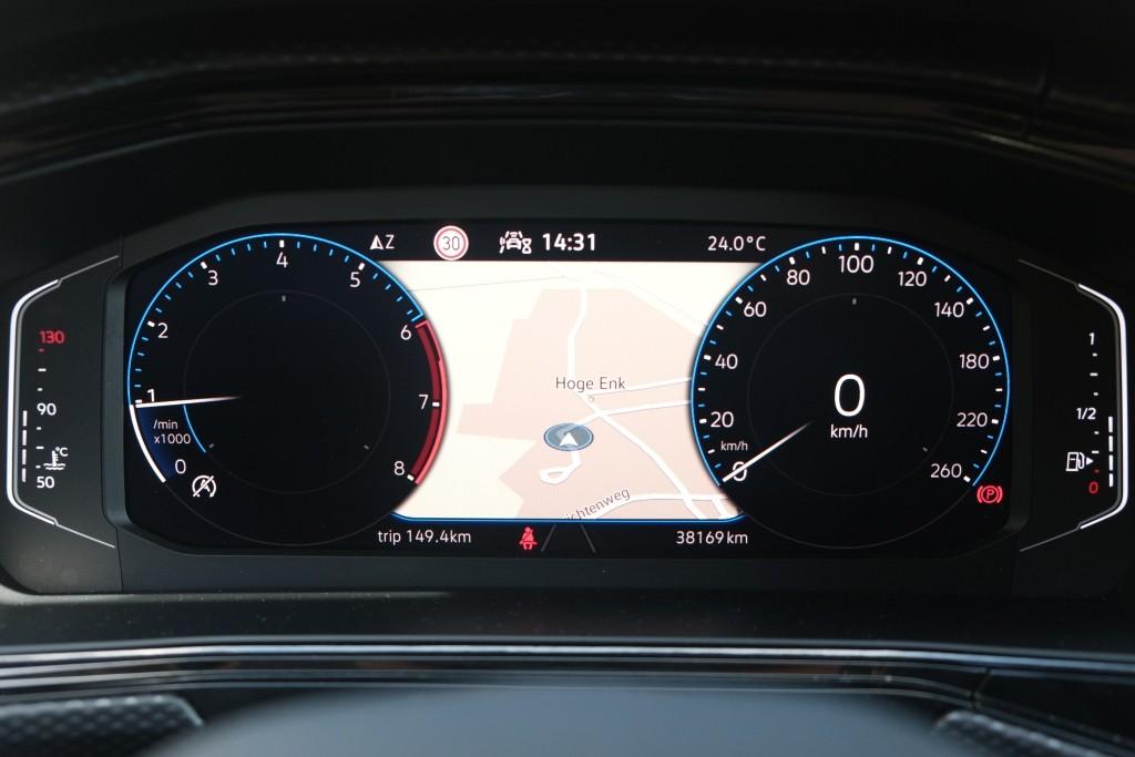 Volkswagen T-Cross 1.0 TSi 95pk Life | Navi | App Connect | Climate | Adaptive Cruise | DAB | PDC afbeelding 11