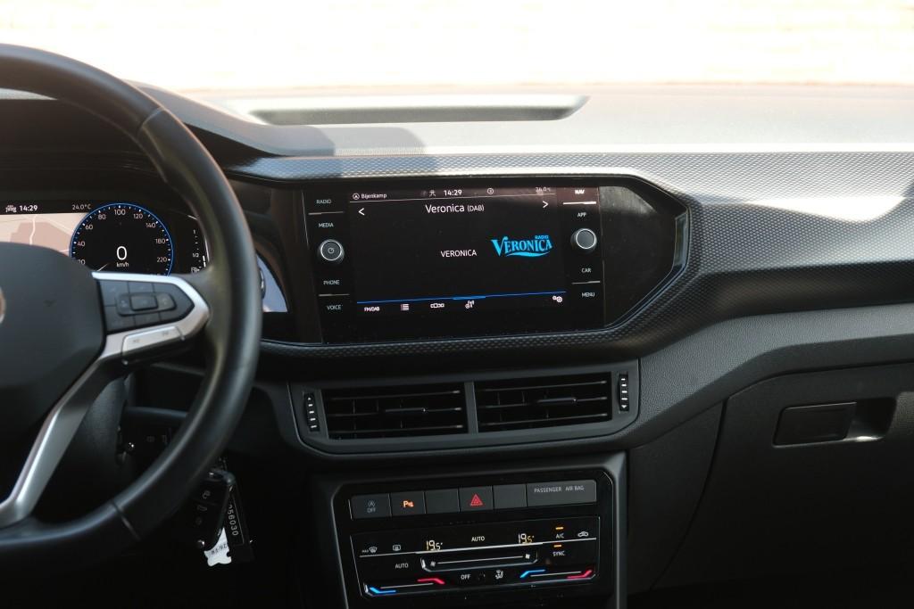Volkswagen T-Cross 1.0 TSi 95pk Life | Navi | App Connect | Climate | Adaptive Cruise | DAB | PDC afbeelding 15