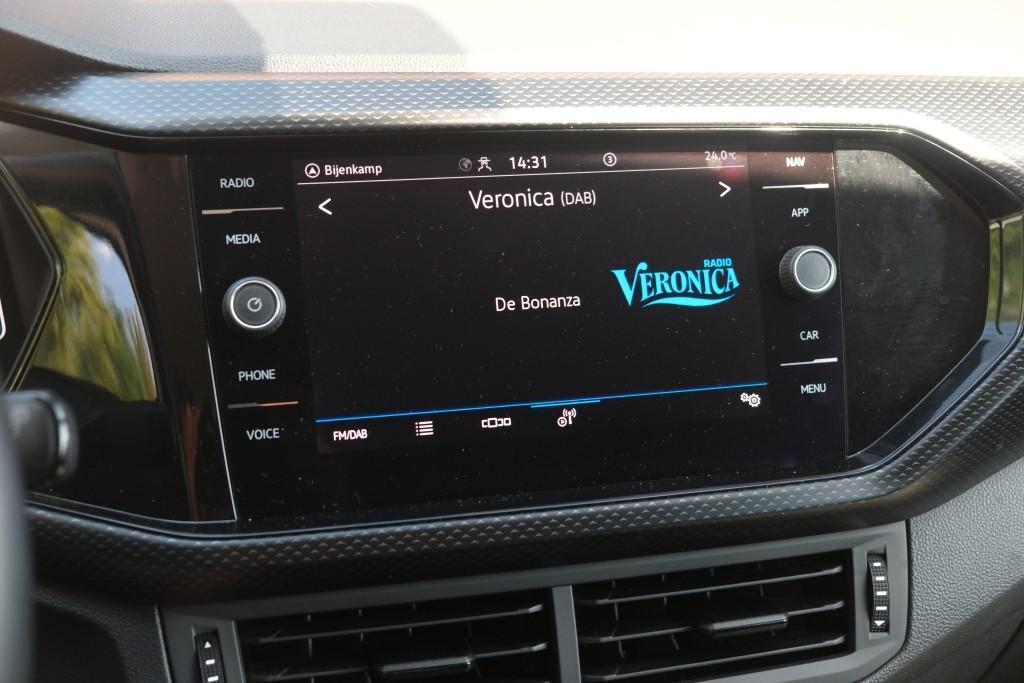 Volkswagen T-Cross 1.0 TSi 95pk Life | Navi | App Connect | Climate | Adaptive Cruise | DAB | PDC afbeelding 16