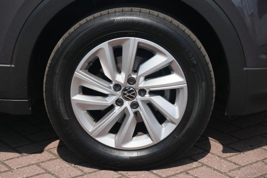 Volkswagen T-Cross 1.0 TSi 95pk Life | Navi | App Connect | Climate | Adaptive Cruise | DAB | PDC afbeelding 27