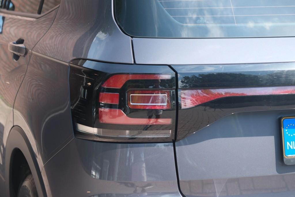 Volkswagen T-Cross 1.0 TSi 95pk Life | Navi | App Connect | Climate | Adaptive Cruise | DAB | PDC afbeelding 28