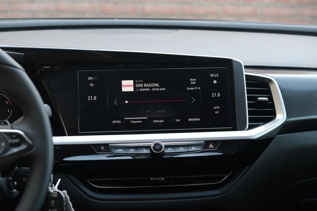 Opel Grandland 1.2 Turbo 130pk EAT8 GS | Navi | App Connect | Adaptive Cruise | Camera | Alcantara | Winter Pakket afbeelding 15
