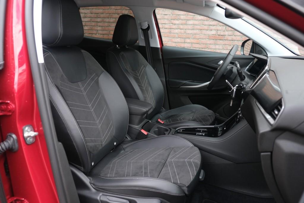 Opel Grandland 1.2 Turbo 130pk EAT8 GS | Navi | App Connect | Adaptive Cruise | Camera | Alcantara | Winter Pakket afbeelding 6