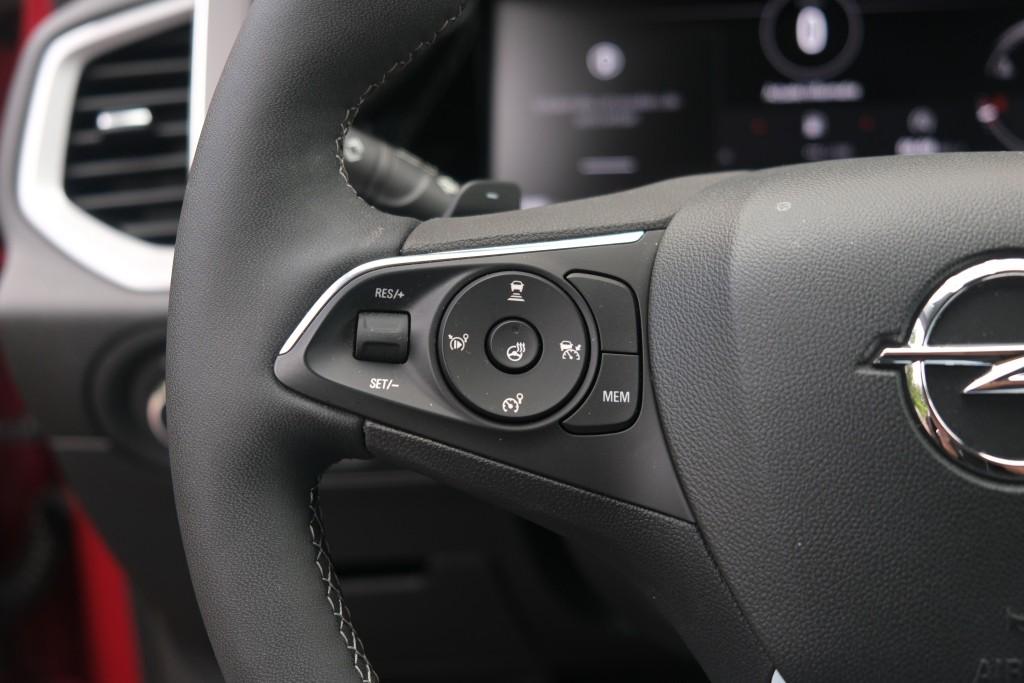 Opel Grandland 1.2 Turbo 130pk EAT8 GS | Navi | App Connect | Adaptive Cruise | Camera | Alcantara | Winter Pakket afbeelding 9