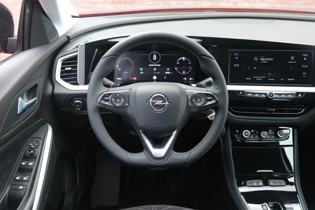 Opel Grandland 1.2 Turbo 130pk EAT8 GS | Navi | App Connect | Adaptive Cruise | Camera | Alcantara | Winter Pakket afbeelding 14