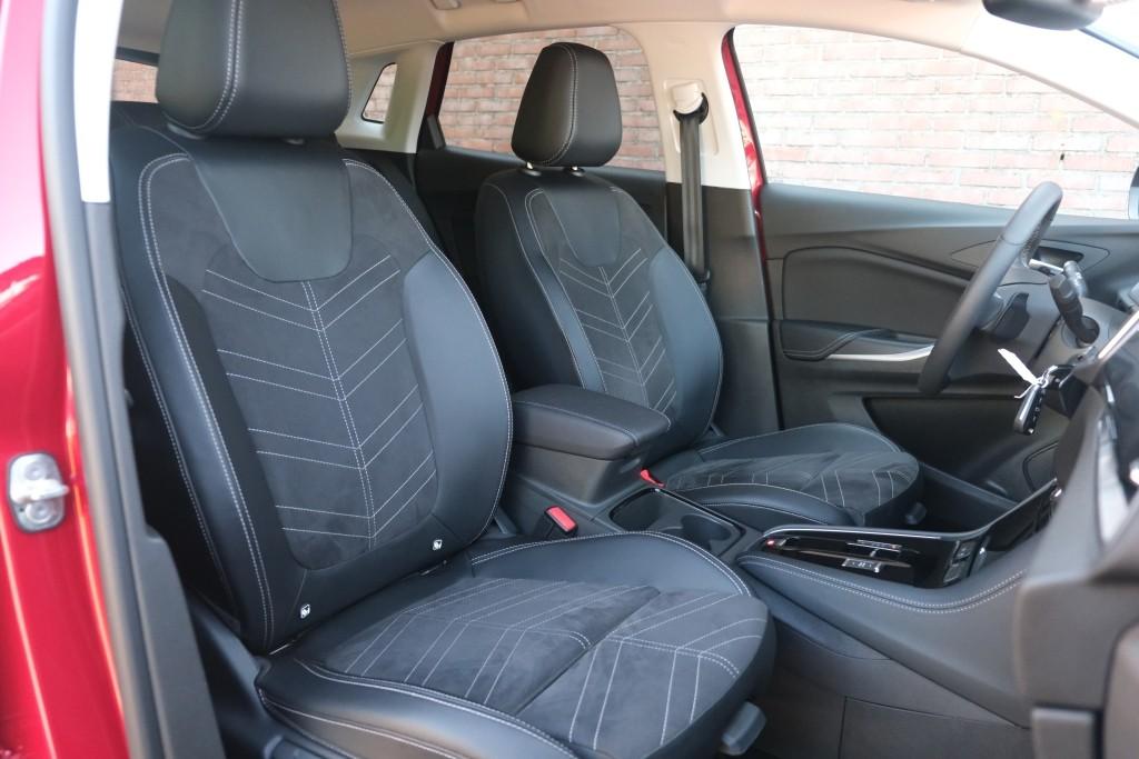 Opel Grandland 1.2 Turbo 130pk EAT8 GS | Navi | App Connect | Adaptive Cruise | Camera | Alcantara | Winter Pakket afbeelding 6