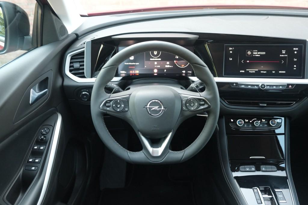 Opel Grandland 1.2 Turbo 130pk EAT8 GS | Navi | App Connect | Adaptive Cruise | Camera | Alcantara | Winter Pakket afbeelding 14