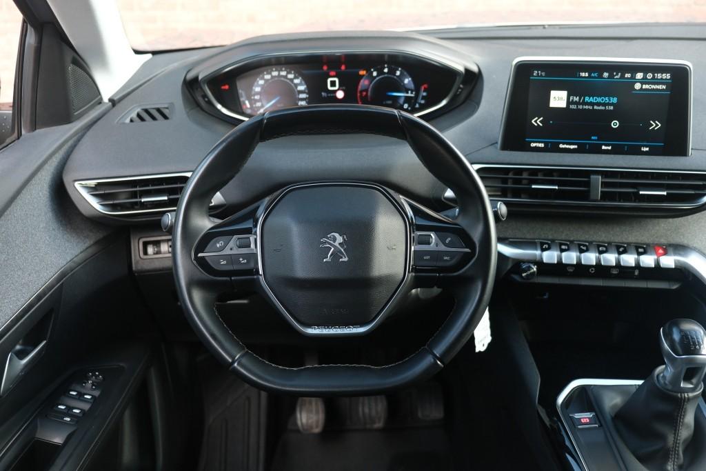 Peugeot 3008 1.2 PureTech 130pk Allure | Navi | App Connect | Climate | Cruise | PDC afbeelding 12