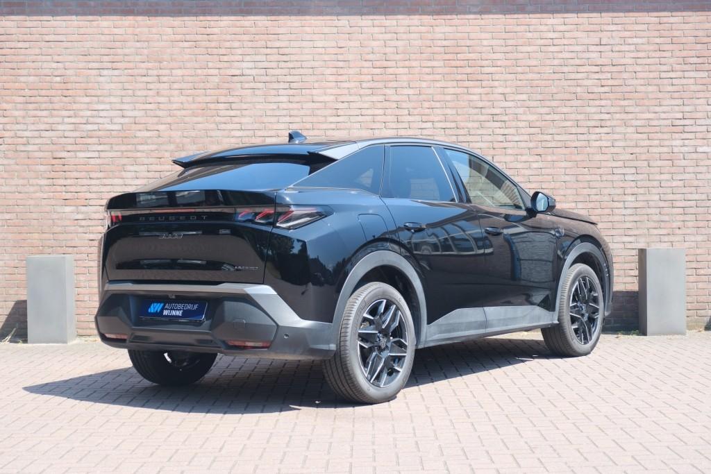 Peugeot 3008 1.2 Hybrid 145pk e-DCS6 GT | Navi | App Connect | Climate | Adaptive Cruise | Camera | Elektrische Achterklep | Winter Pakket afbeelding 33