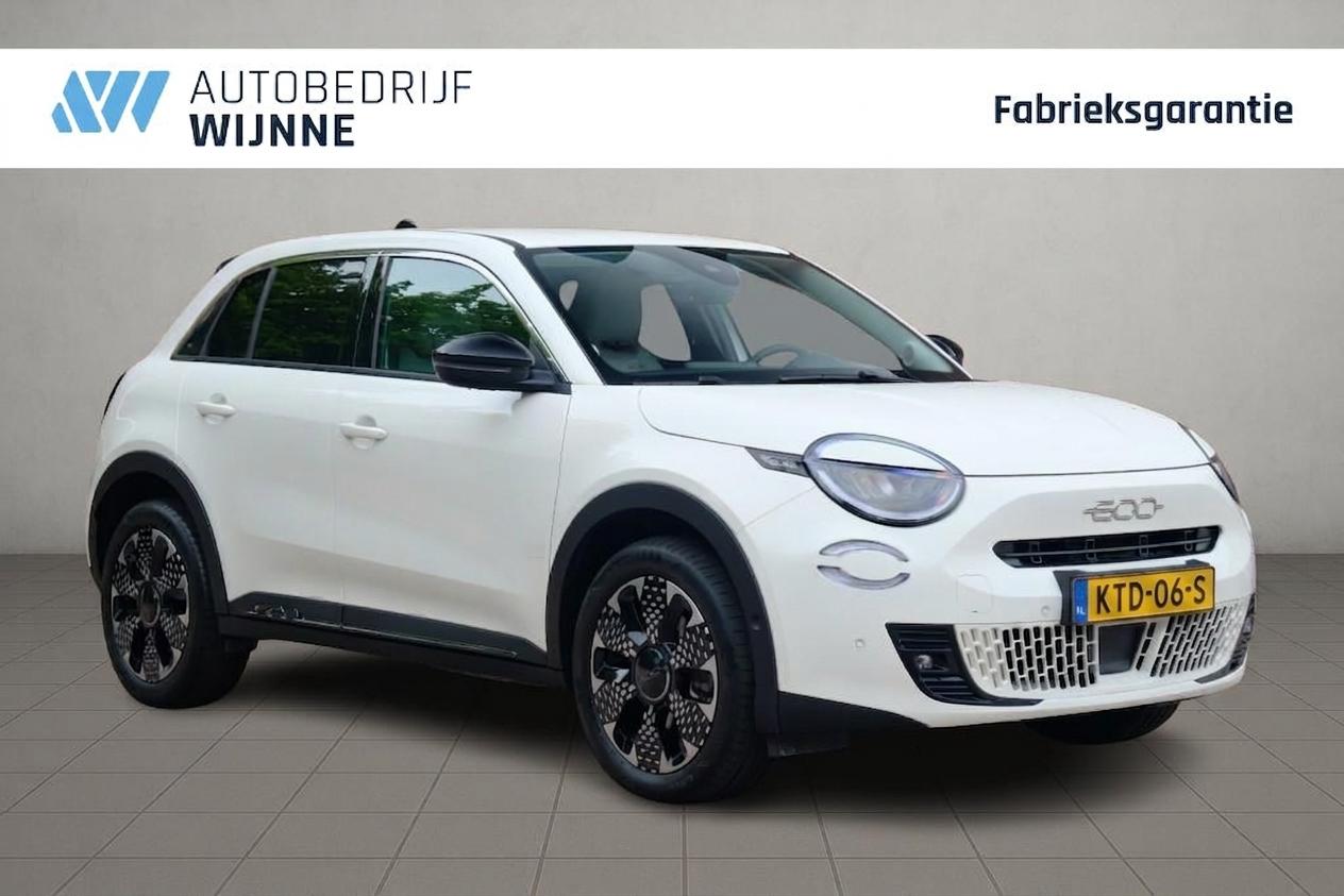 Fiat 600 1.2 Hybrid 110pk DCT6 La Prima | Private Lease vanaf € 369,- p.m. afbeelding 1