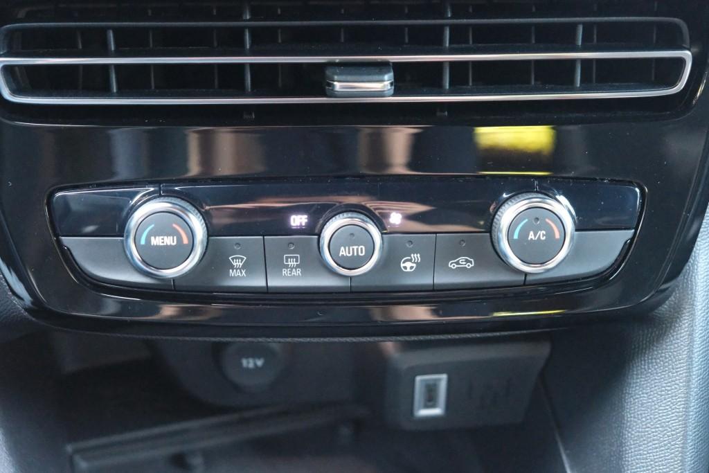 Opel Mokka-e 54 kWh GS | Navi | App Connect | Climate | Adaptive Cruise | Camera | Dodehoek | Camera | PDC | Technologie-Pakket afbeelding 22