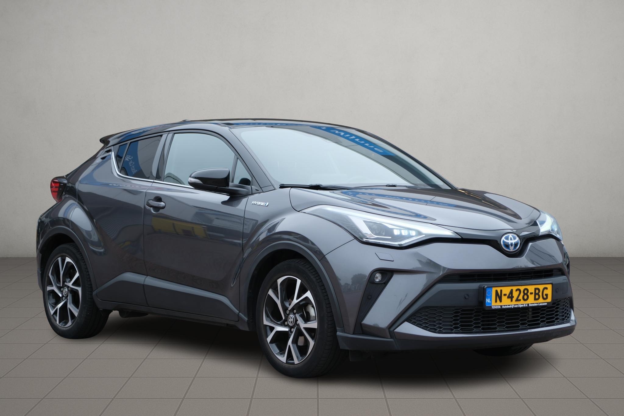 Toyota C-HR 2.0 Hybrid 184pk CVT Style | Navi | Trekhaak | Adaptive Cruise | Camera | Dodehoek | Stoelverwarming afbeelding 1