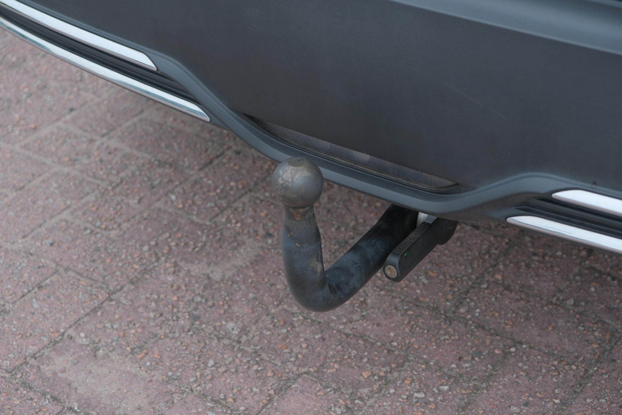 Toyota C-HR 2.0 Hybrid 184pk CVT Style | Navi | Trekhaak | Adaptive Cruise | Camera | Dodehoek | Stoelverwarming afbeelding 25