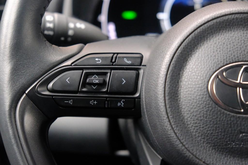 Toyota Yaris Cross 1.5 Hybrid 115pk CVT Dynamic | App Connect | Climate | Adaptive Cruise | Camera | PDC | Stoelverwarming | Stuurwiel Verwarmd afbeelding 9
