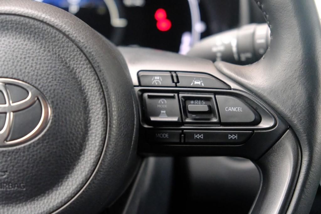 Toyota Yaris Cross 1.5 Hybrid 115pk CVT Dynamic | App Connect | Climate | Adaptive Cruise | Camera | PDC | Stoelverwarming | Stuurwiel Verwarmd afbeelding 10