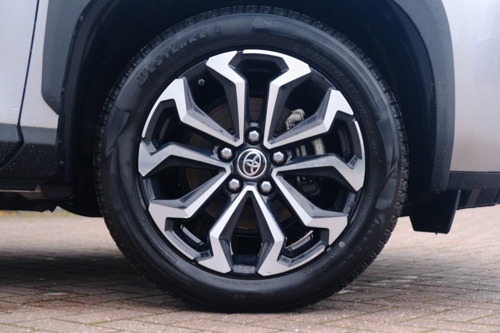 Toyota Yaris Cross 1.5 Hybrid 115pk CVT Dynamic | App Connect | Climate | Adaptive Cruise | Camera | PDC | Stoelverwarming | Stuurwiel Verwarmd afbeelding 30