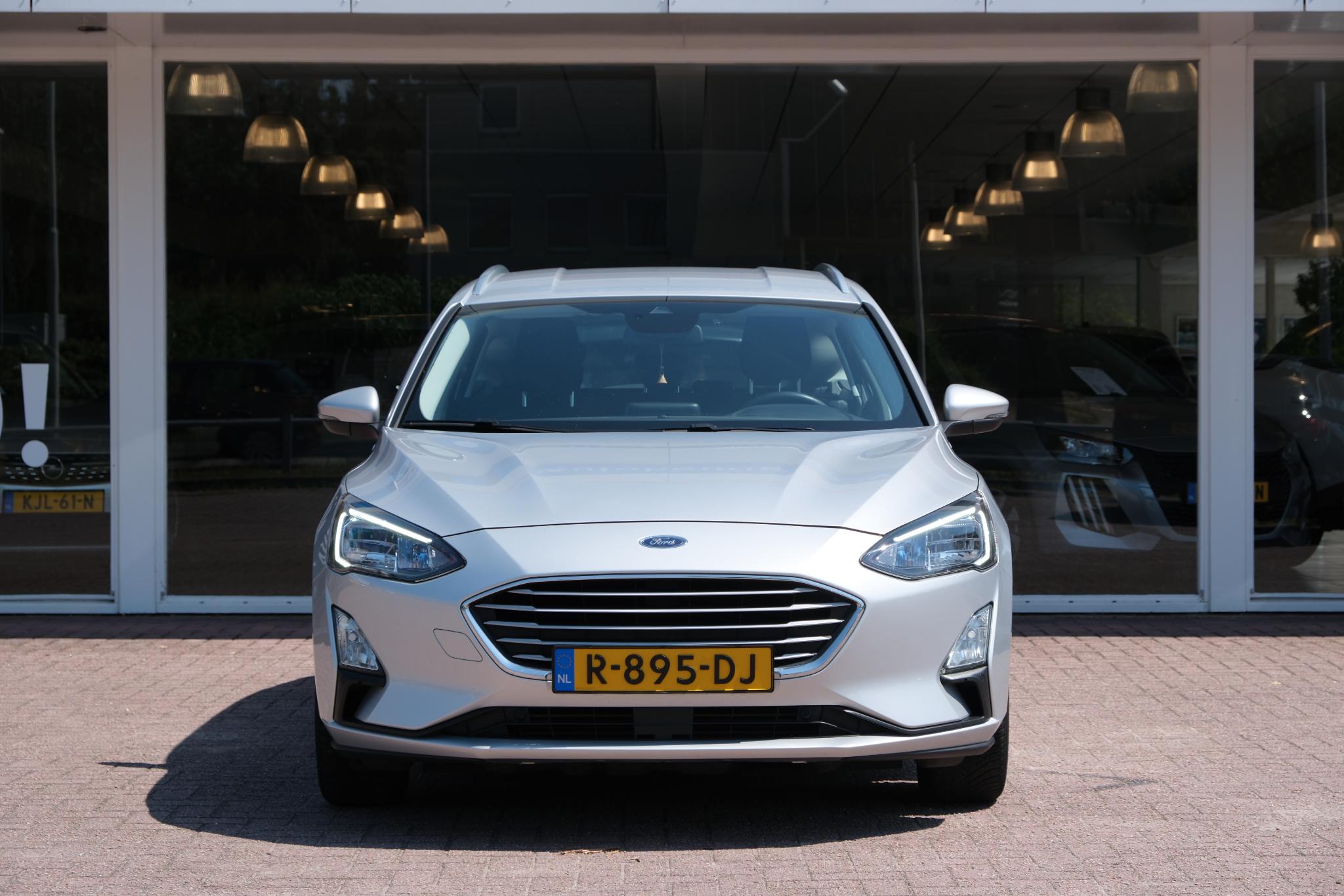 Ford Focus Wagon 1.0 EcoBoost 125pk Active Business | Navi | Camera | PDC | Cruise afbeelding 3