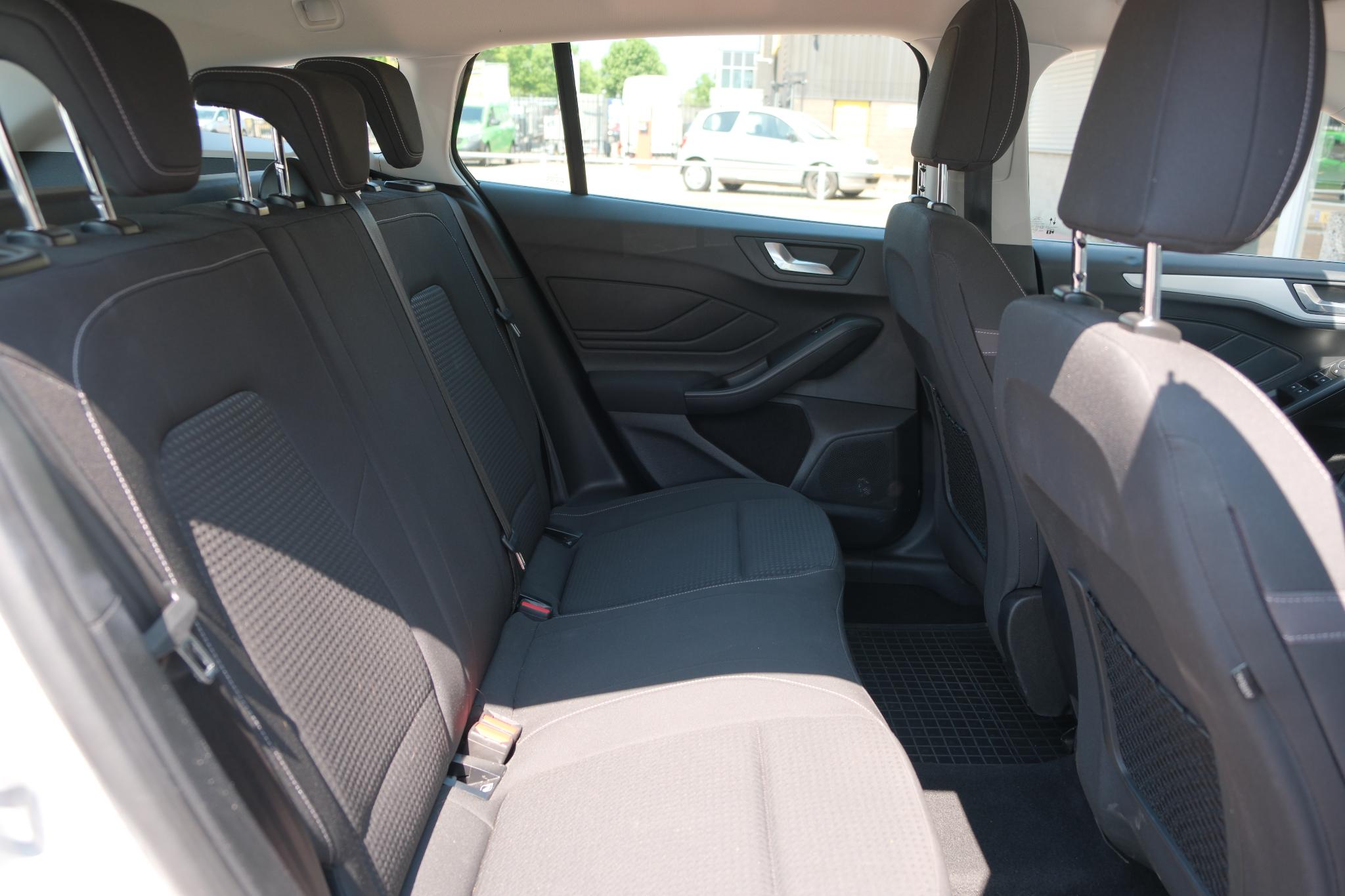 Ford Focus Wagon 1.0 EcoBoost 125pk Active Business | Navi | Camera | PDC | Cruise afbeelding 10