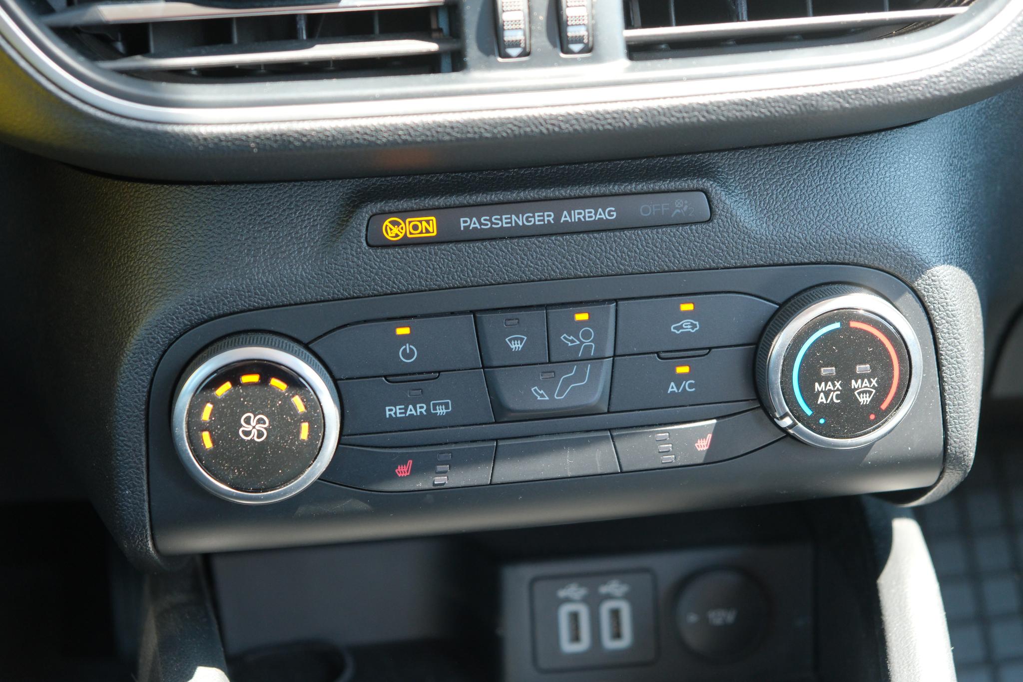 Ford Focus Wagon 1.0 EcoBoost 125pk Active Business | Navi | Camera | PDC | Cruise afbeelding 12