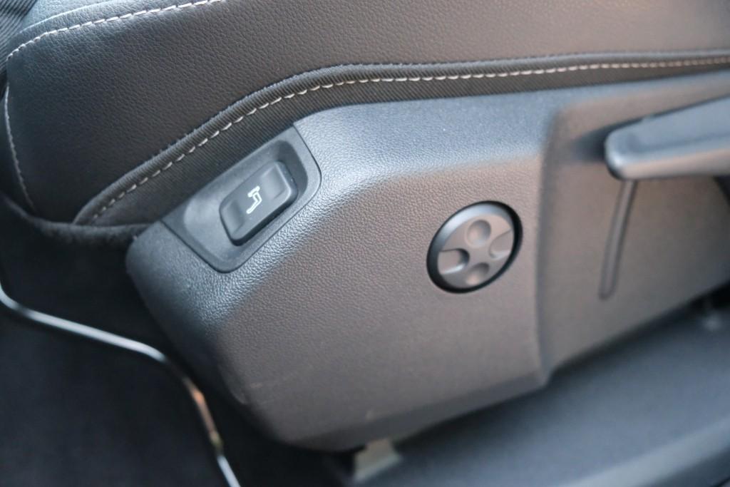 Opel Grandland 1.2 Turbo 130pk EAT8 GS | Navi | App Connect | Adaptive Cruise | Camera | Alcantara | Winterpakket afbeelding 29
