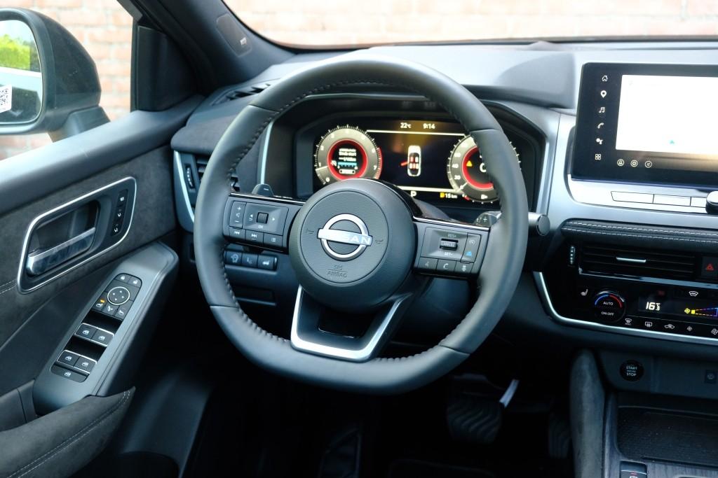 Nissan QASHQAI 1.3 MHEV Xtronic 158pk Tekna Plus | Navi | App Connect | Adaptive Cruise | Panoramadak | Keyless | 360° Camera | Bose | Elektrische Achterklep afbeelding 11
