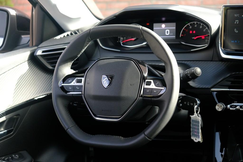 Peugeot 208 1.2 PureTech 100pk Style | Private Lease vanaf € 349,- p.m. afbeelding 11