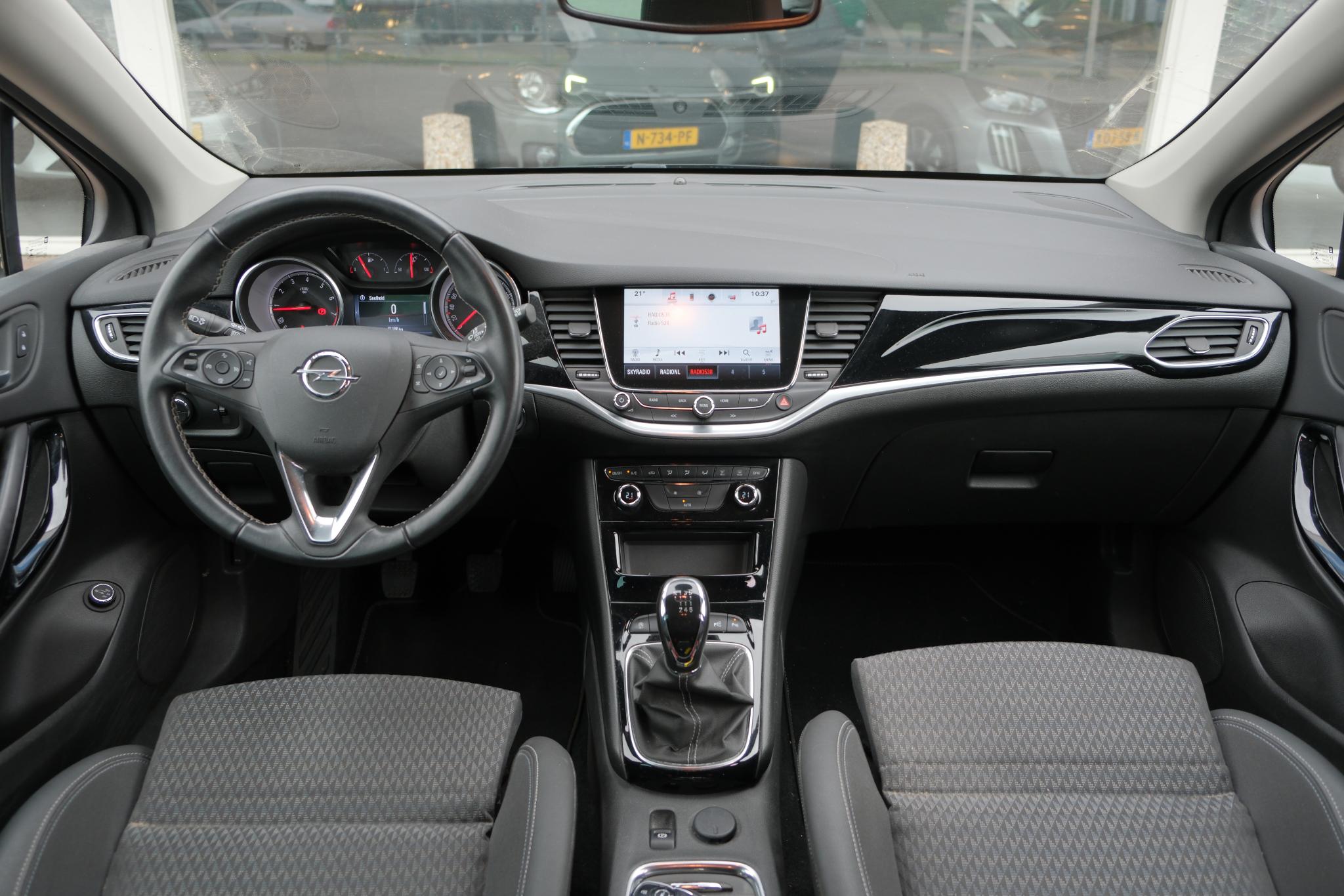 Opel Astra 1.4 Turbo 150pk Sports Tourer Innovation | Navi | Matrix LED | Camera | Cruise | Elektr. achterklep afbeelding 2