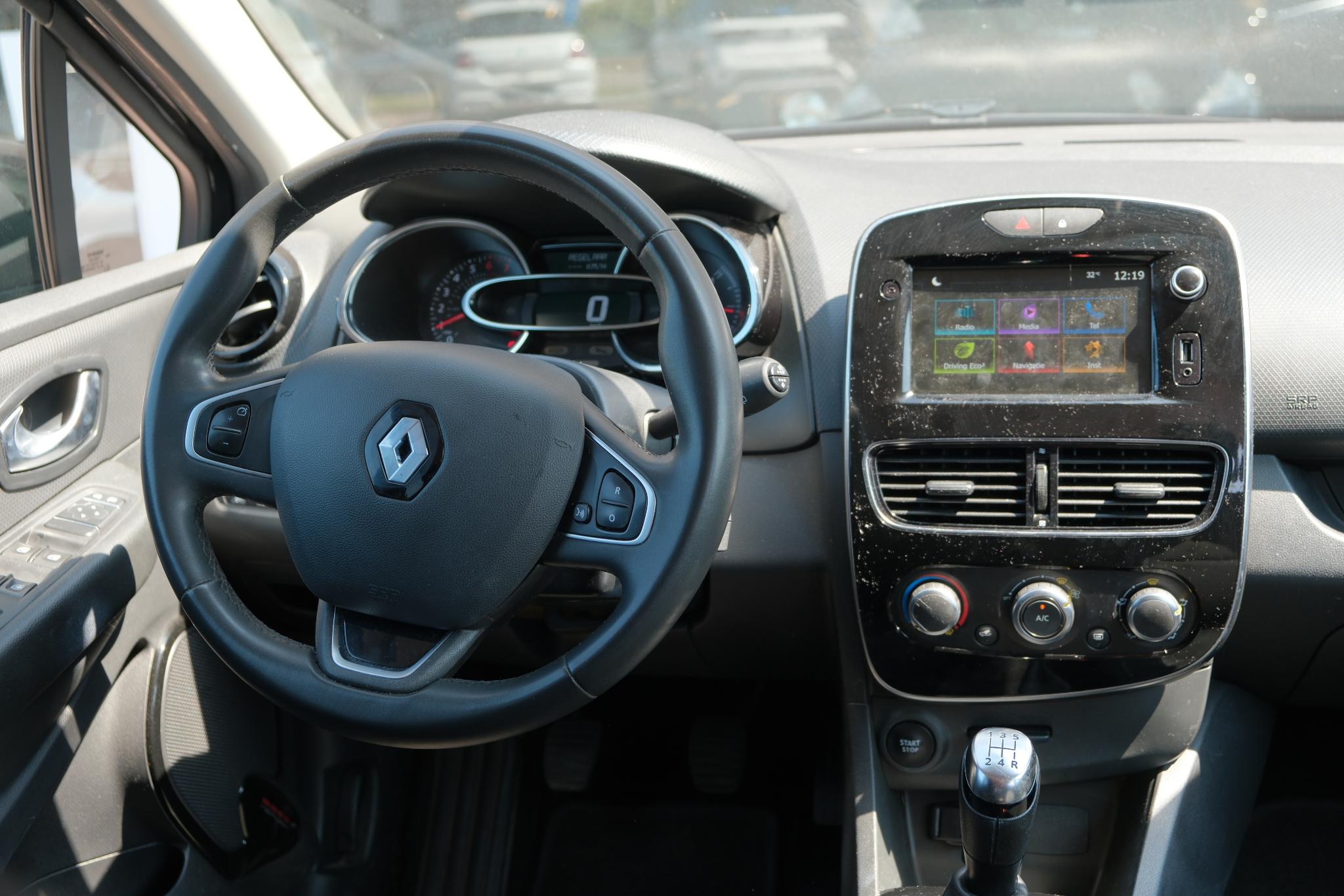 Renault Clio Estate 0.9 TCe 90pk Limited | Navi | Trekhaak | Airco | PDC afbeelding 6