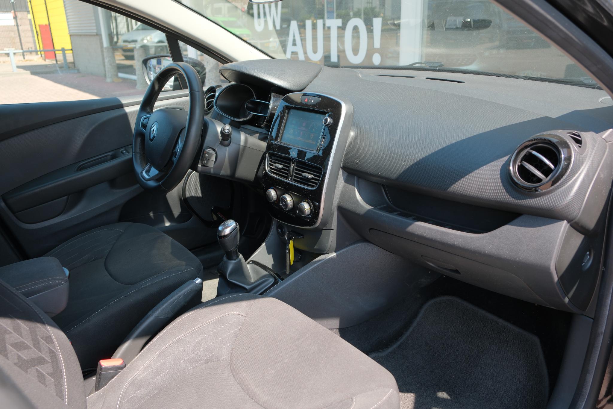 Renault Clio Estate 0.9 TCe 90pk Limited | Navi | Trekhaak | Airco | PDC afbeelding 7