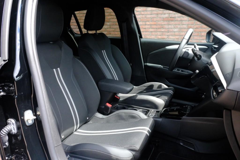 Opel Corsa 1.2 Turbo Hybrid 145pk eDCT6 GS | Navi | App Connect | Climate | Adaptive Cruise | Camera | Keyless | Winter Pakket afbeelding 5