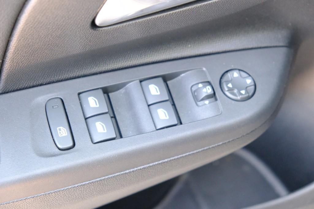 Opel Corsa 1.2 Turbo Hybrid 145pk eDCT6 GS | Navi | App Connect | Climate | Adaptive Cruise | Camera | Keyless | Winter Pakket afbeelding 26