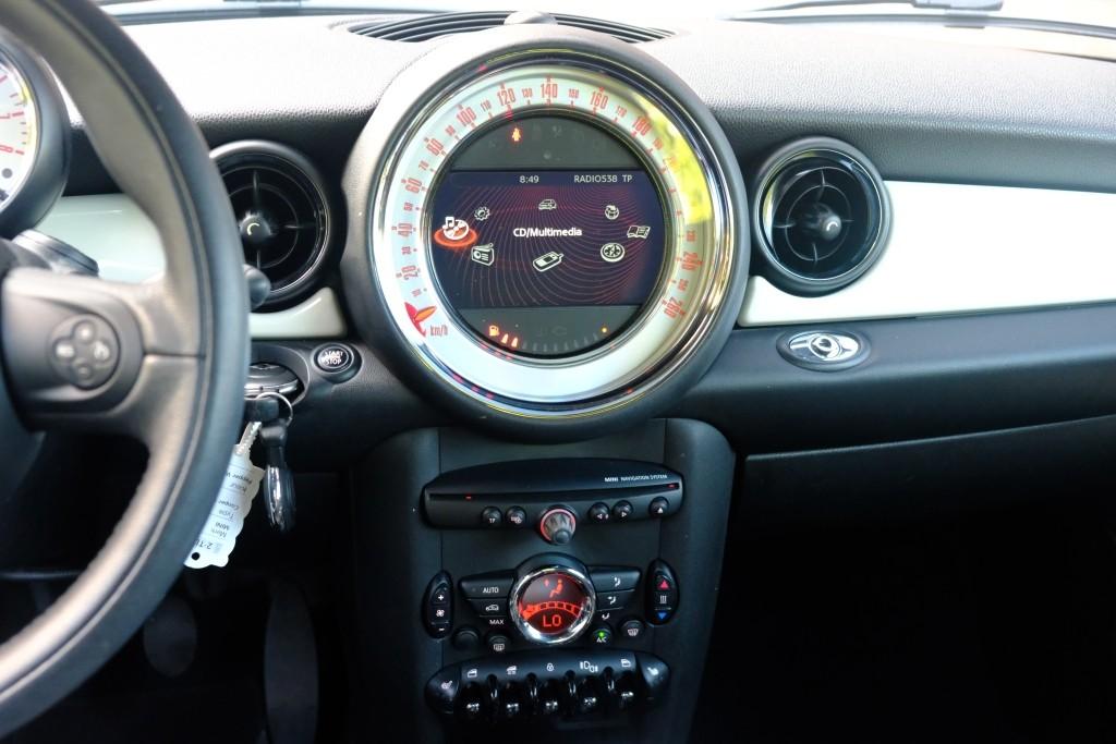 MINI Cooper Cabrio 1.6 122pk Pepper | Climate | Cruise | Leder | Stoelverwarming | PDC | Trekhaak afbeelding 14