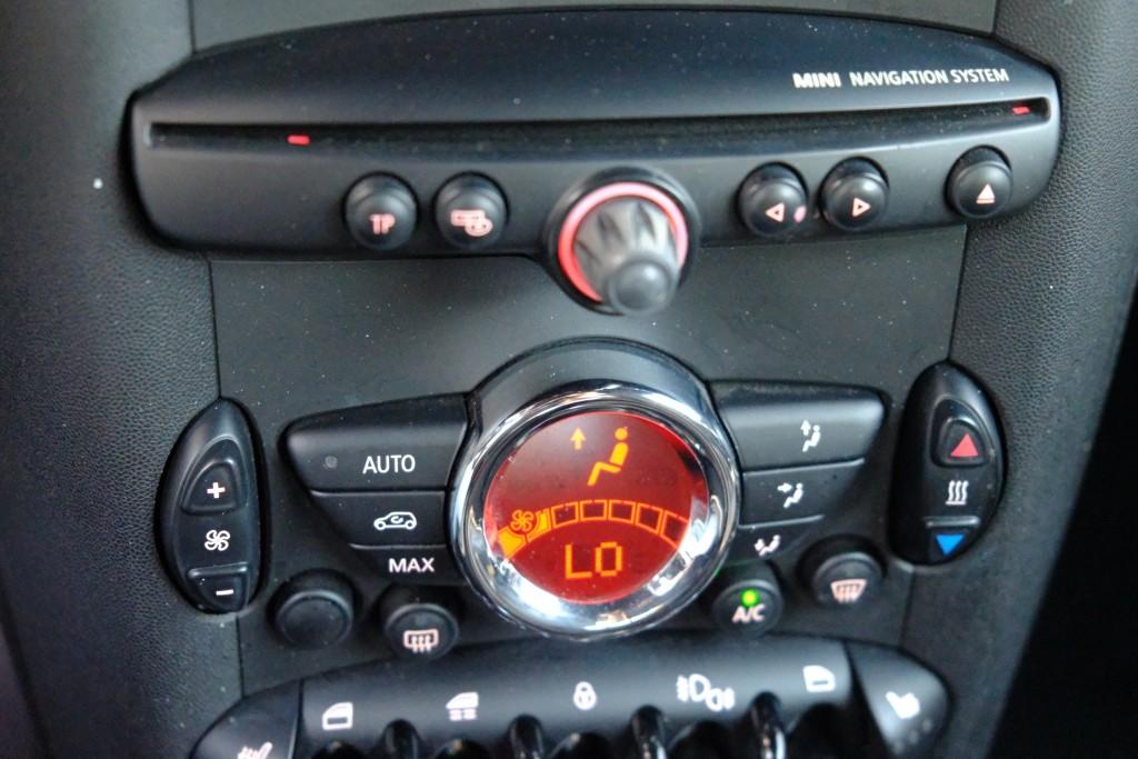 MINI Cooper Cabrio 1.6 122pk Pepper | Climate | Cruise | Leder | Stoelverwarming | PDC | Trekhaak afbeelding 21