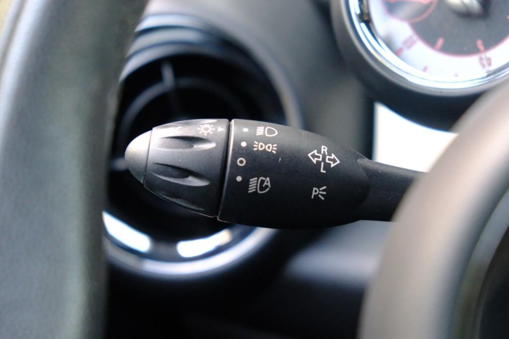 MINI Cooper Cabrio 1.6 122pk Pepper | Climate | Cruise | Leder | Stoelverwarming | PDC | Trekhaak afbeelding 28