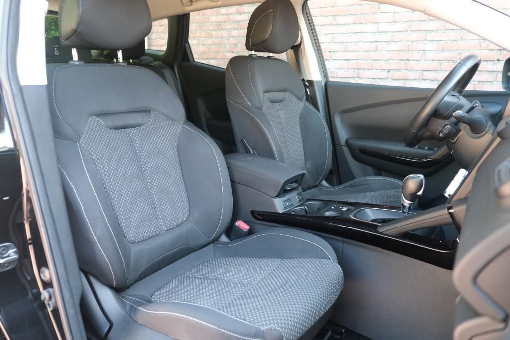Renault Kadjar 1.3 TCe 140pk EDC Limited | Navi | App Connect | Climate | Cruise | PDC | Trekhaak afbeelding 5