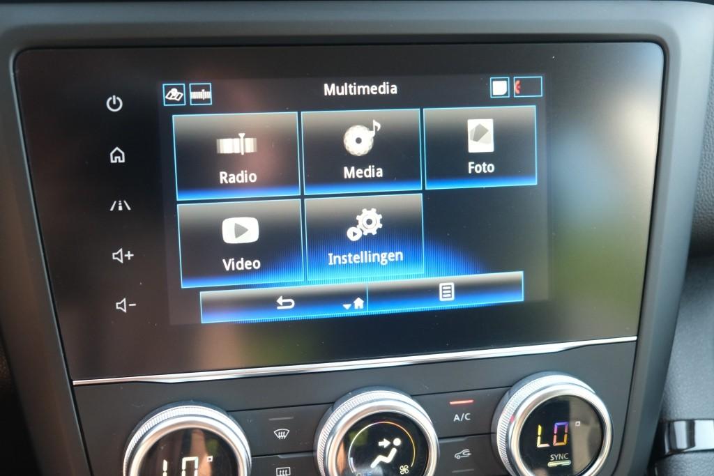 Renault Kadjar 1.3 TCe 140pk EDC Limited | Navi | App Connect | Climate | Cruise | PDC | Trekhaak afbeelding 18