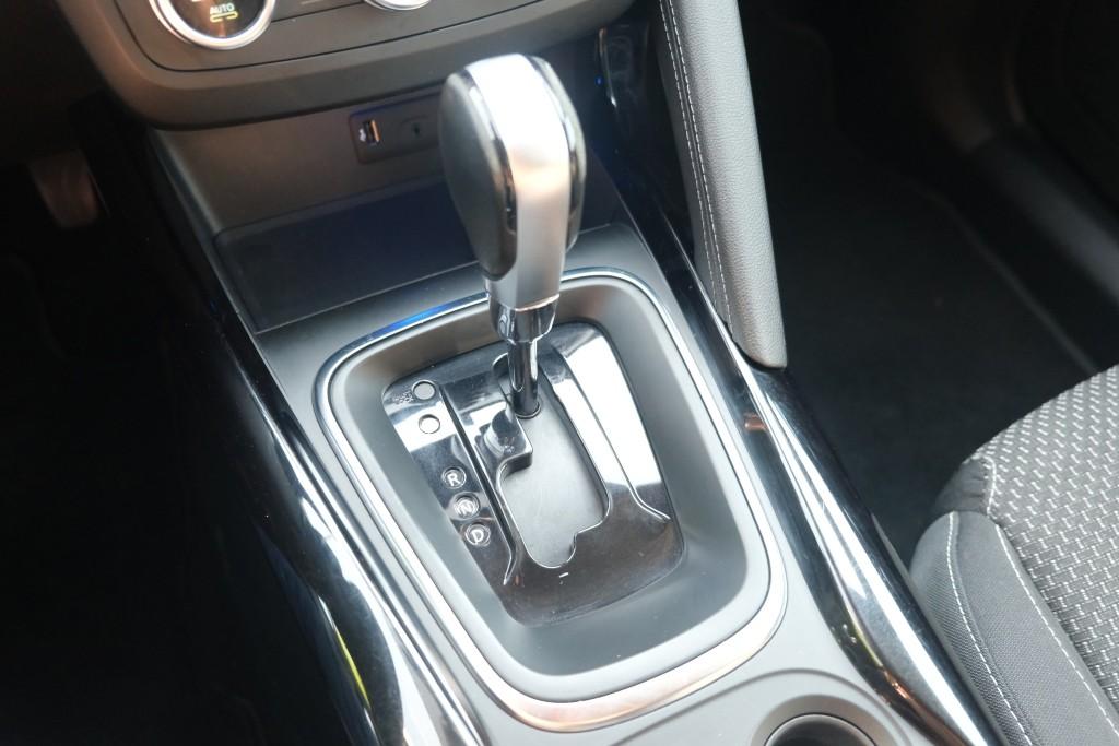 Renault Kadjar 1.3 TCe 140pk EDC Limited | Navi | App Connect | Climate | Cruise | PDC | Trekhaak afbeelding 21