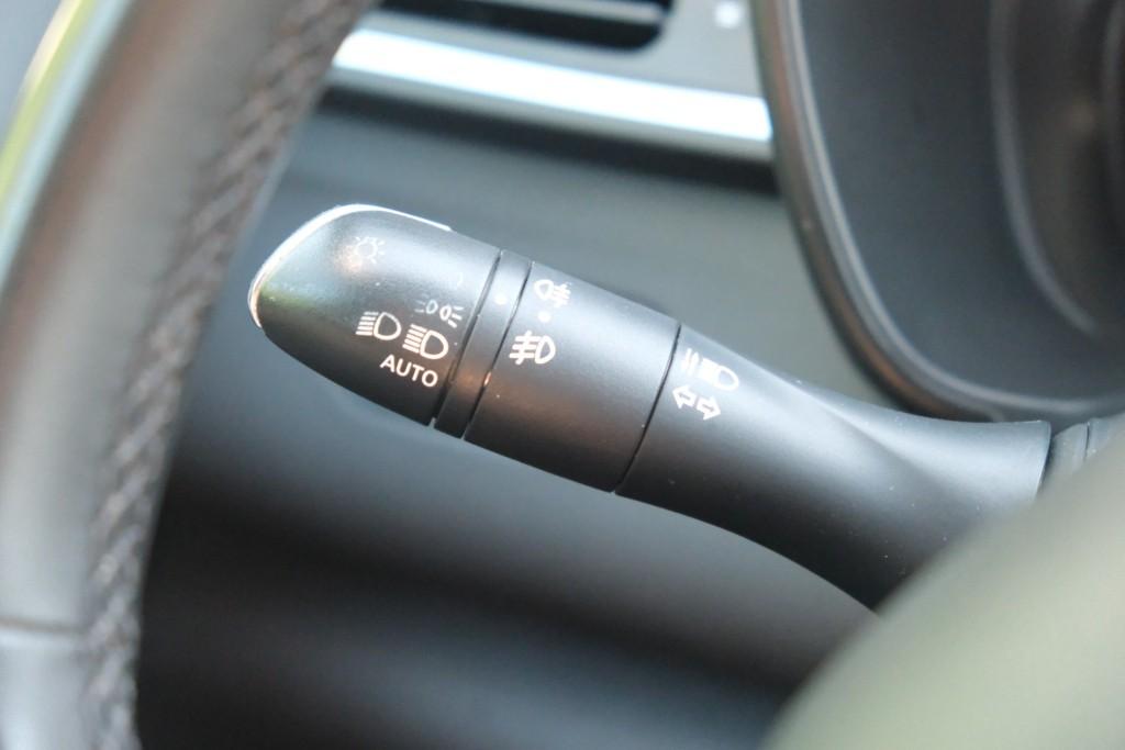 Renault Kadjar 1.3 TCe 140pk EDC Limited | Navi | App Connect | Climate | Cruise | PDC | Trekhaak afbeelding 24