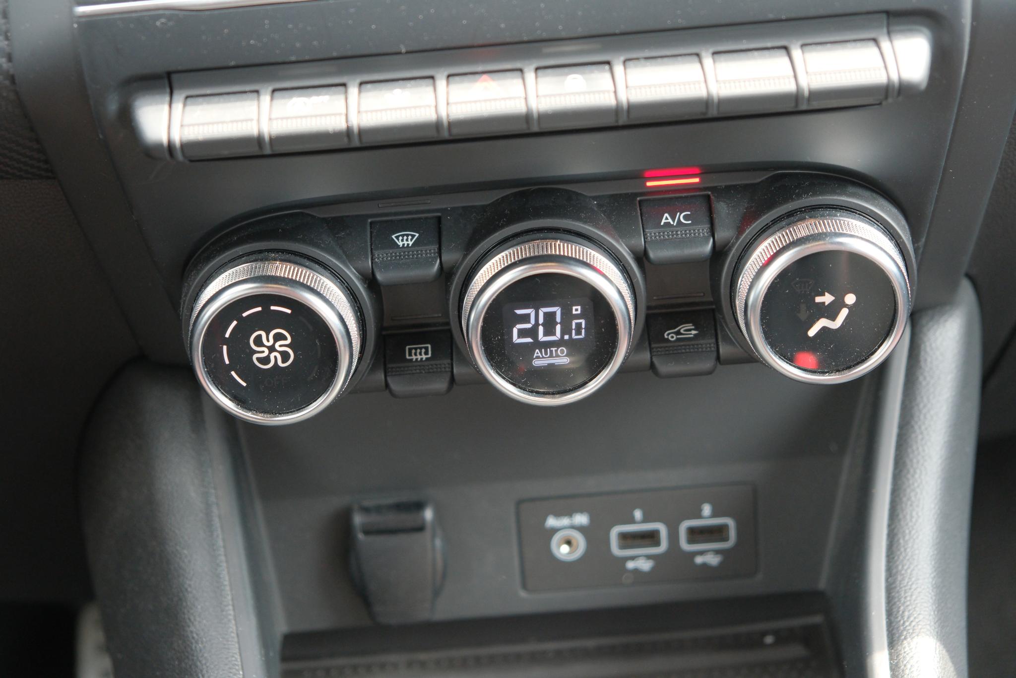 Renault Captur 1.3 TCe 140 R.S. Line | Navi | Climate | Cruise | Camera | PDC | Trekhaak afbeelding 12