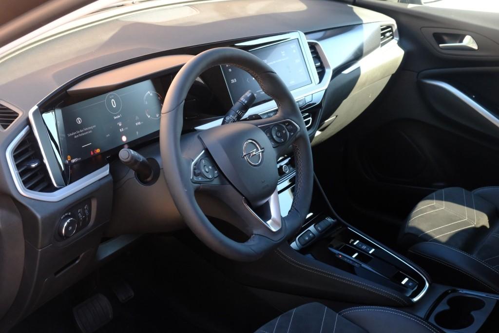 Opel Grandland 1.2 Turbo 130pk EAT8 GS | Navi | App Connect | Adaptive Cruise | Camera | Alcantara | Winterpakket afbeelding 8