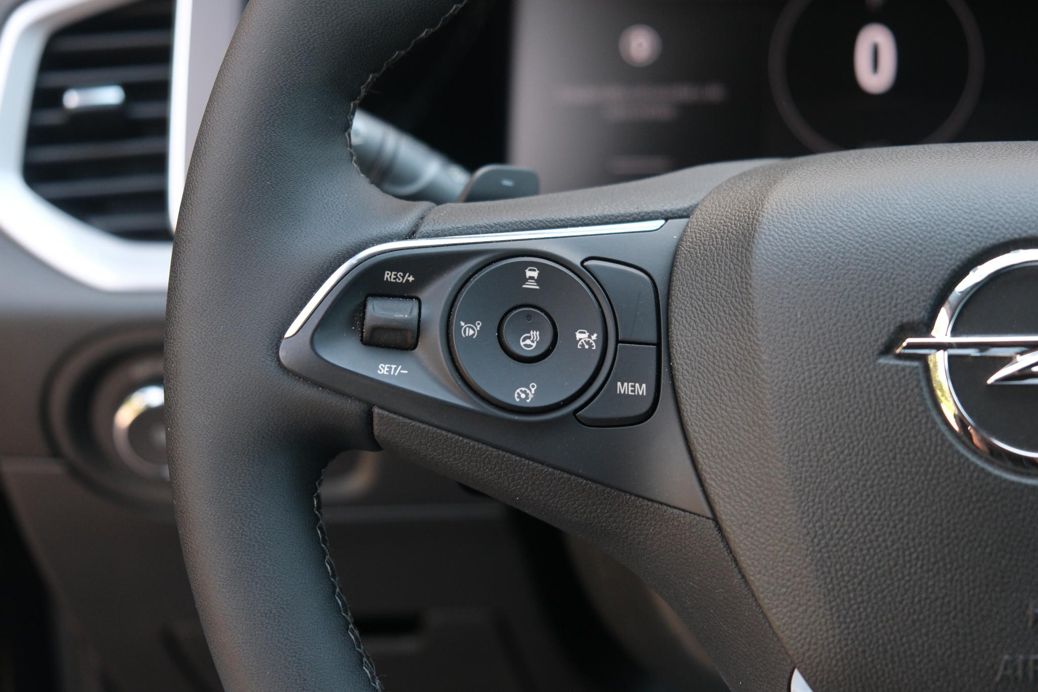 Opel Grandland 1.2 Turbo 130pk EAT8 GS | Navi | App Connect | Adaptive Cruise | Camera | Alcantara | Winterpakket afbeelding 8