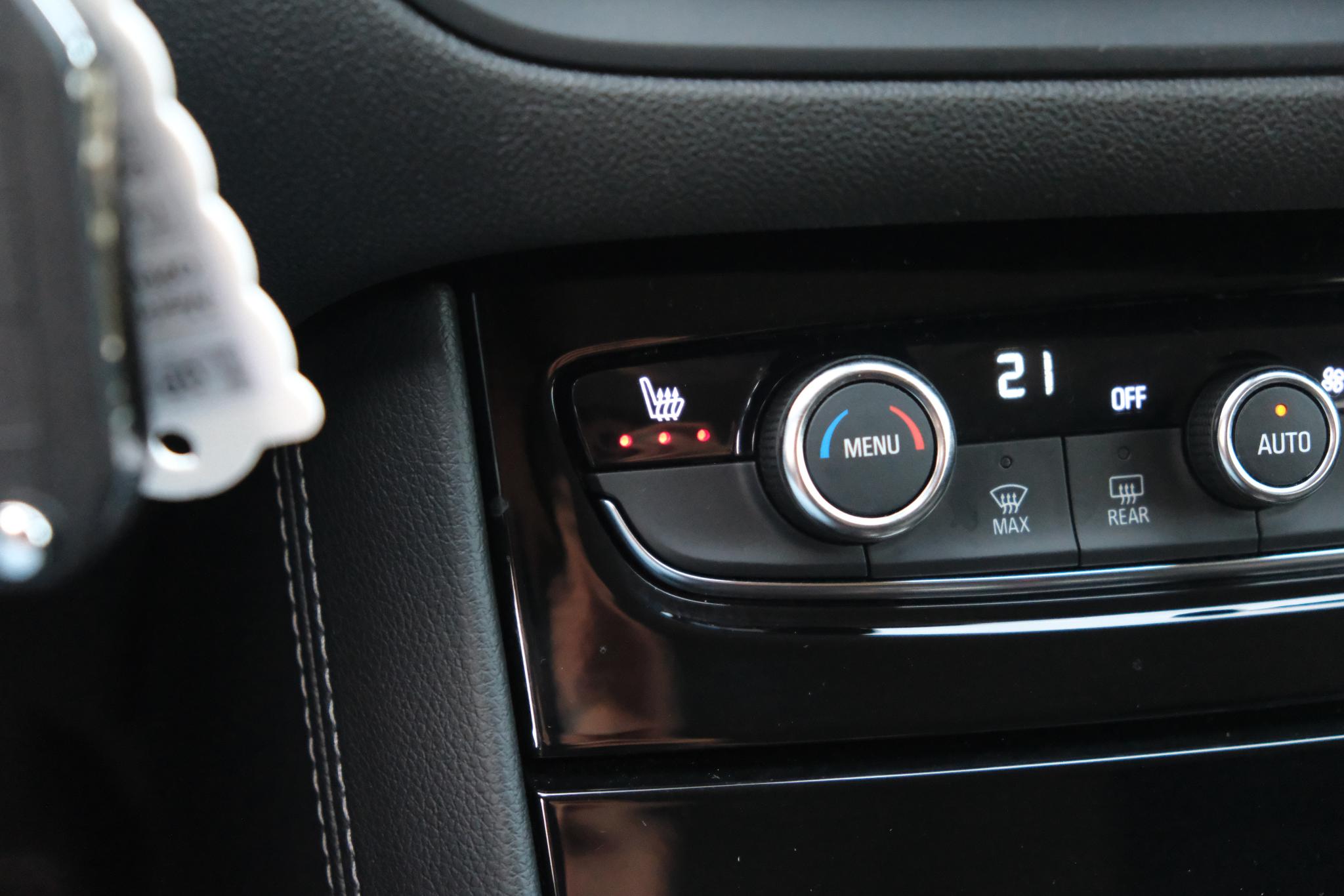 Opel Grandland 1.2 Turbo 130pk EAT8 GS | Navi | App Connect | Adaptive Cruise | Camera | Alcantara | Winterpakket afbeelding 17