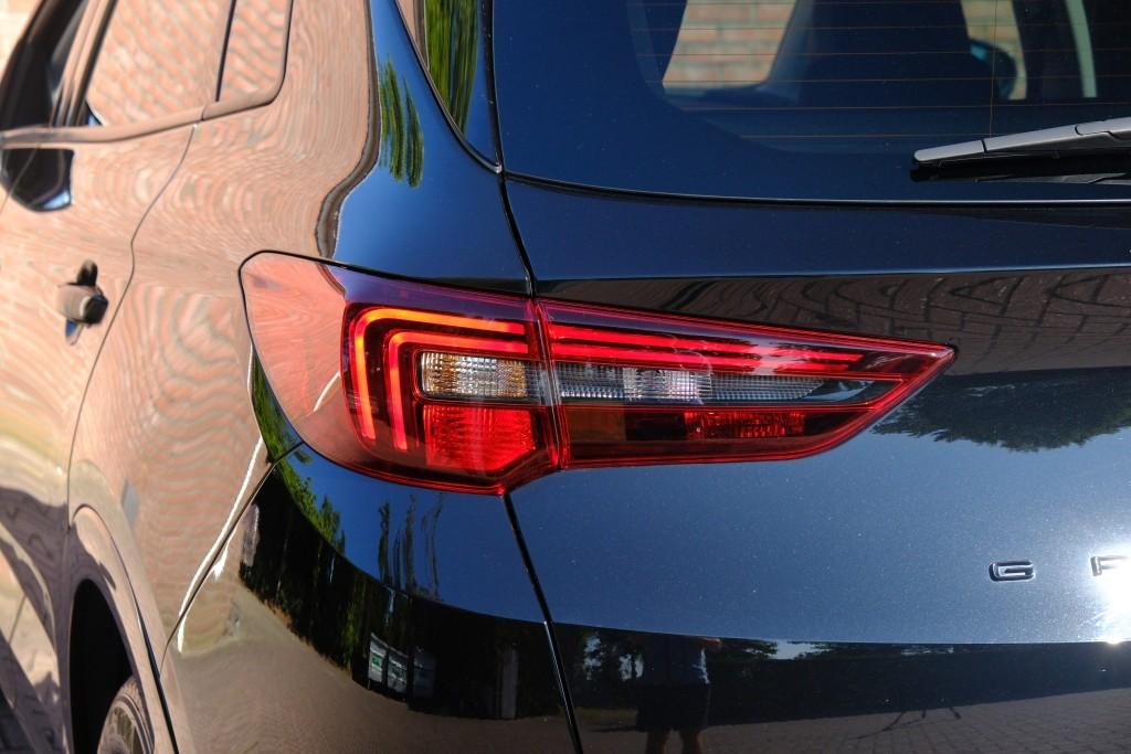 Opel Grandland 1.2 Turbo 130pk EAT8 GS | Navi | App Connect | Adaptive Cruise | Camera | Alcantara | Winterpakket afbeelding 24
